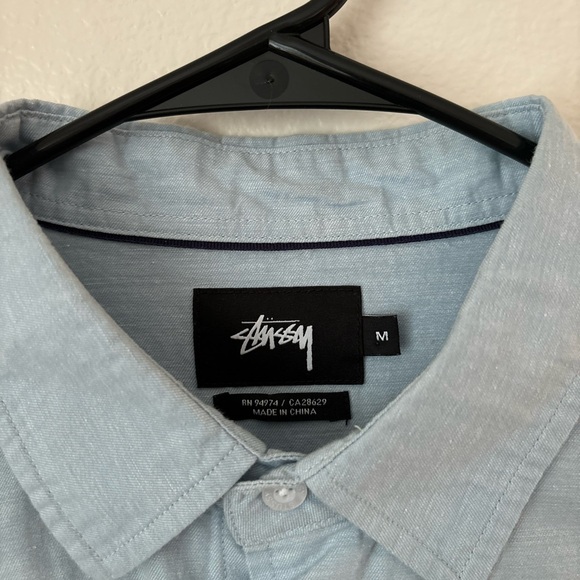 STUSSY BUTTON DOWN - Picture 2 of 3